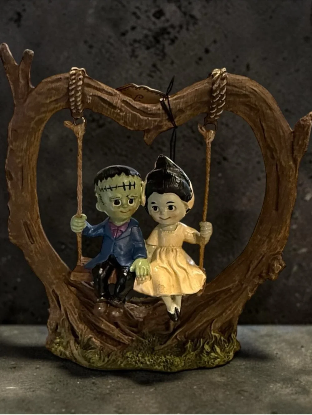 Cute Frankenstein and Bride Swing Figurine - Yellow & Blue